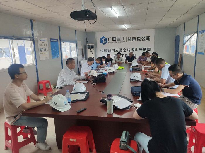 �ۻ��ֳ���������ۿ��  ��.jpg