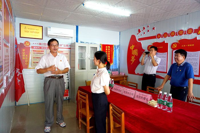 ����ѡ����������鵳֧���˶��ҡ�������л΢�� ��.JPG