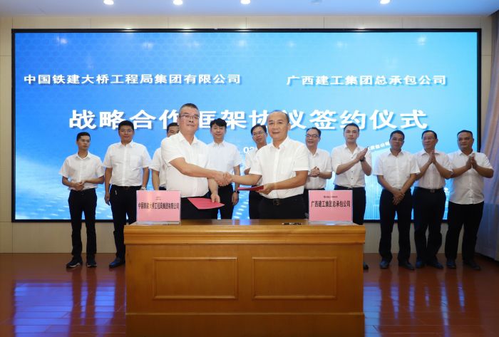 4˫��ǩԼ������������ ��.jpg