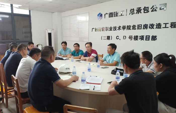 38�ۻ��ֳ������������������Ʊ�����.jpg