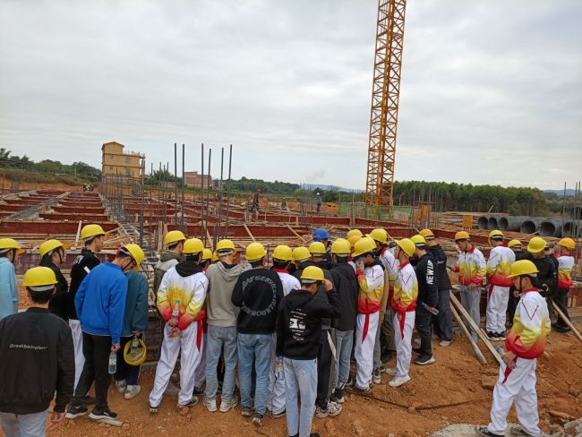 ѧ����Ħѧϰ�ֳ����������׿� ��.jpg