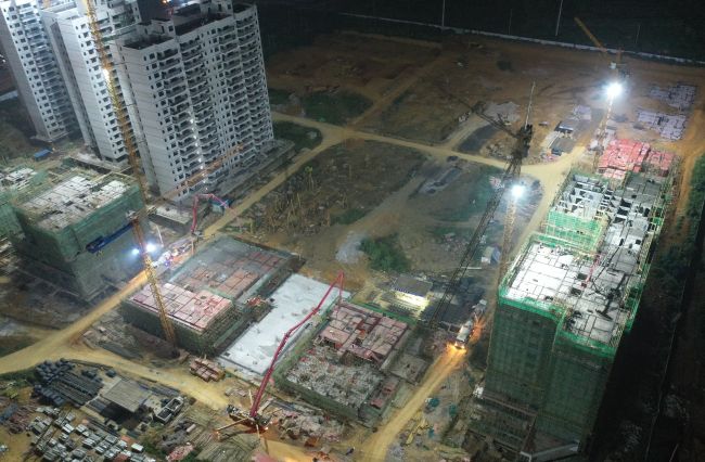 A�ؿ�ҹ����¥��ͬʱ��������������������¬���� ��.jpg