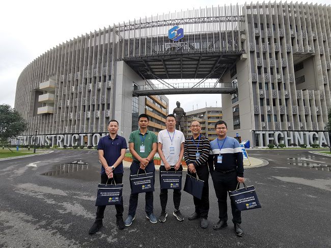 2��ҵ��Ӱ�������ұ� �㣨��ͼ��.jpg