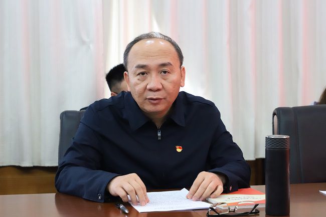 1648540665100294.jpg 陆烜讲党课(修图).jpg