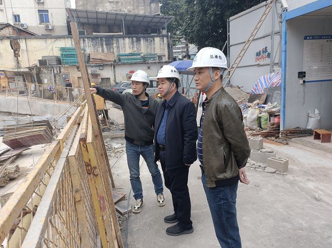 2�͢�������ֳ������߷á���������Ӣ �㣨��ͼ��.jpg