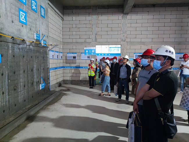 ��˾Ա����Ħ���������������� �㣨��ͼ��.jpg