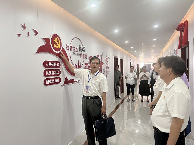 ���е����Ļ�����������¬���� �㣨��ͼ��.jpg