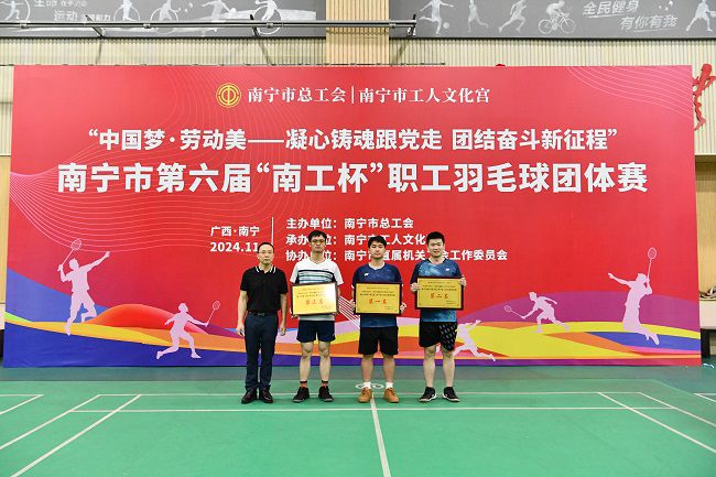 ��˾ѡ�ֻ��һ�Ƚ� ��ͼ.jpg